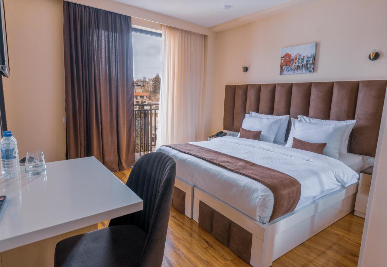 Hotel Residence Plaza Tbilisi Luaran gambar