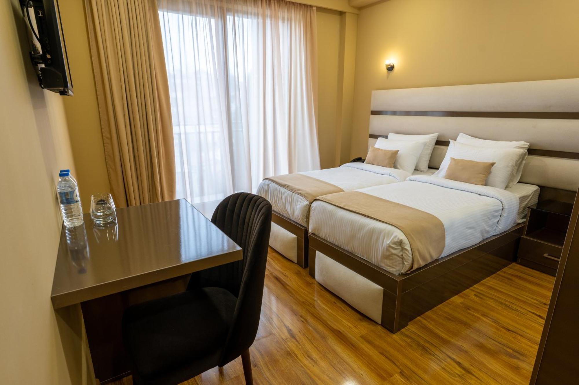 Hotel Residence Plaza Tbilisi Bilik gambar